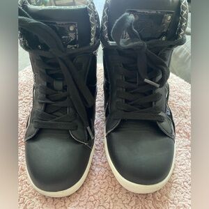 Pastry pop tart grid dance shoes